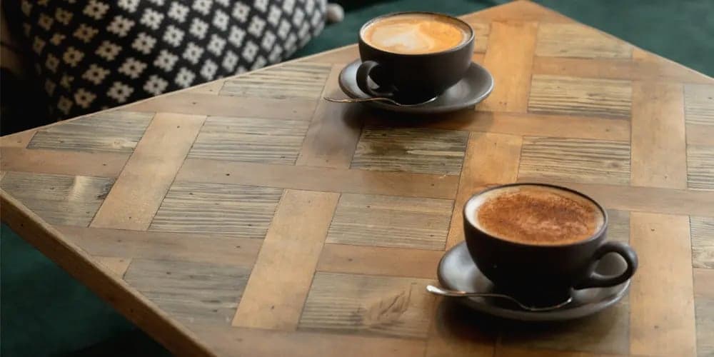 Never Use Sanitiser On Wooden Table Tops